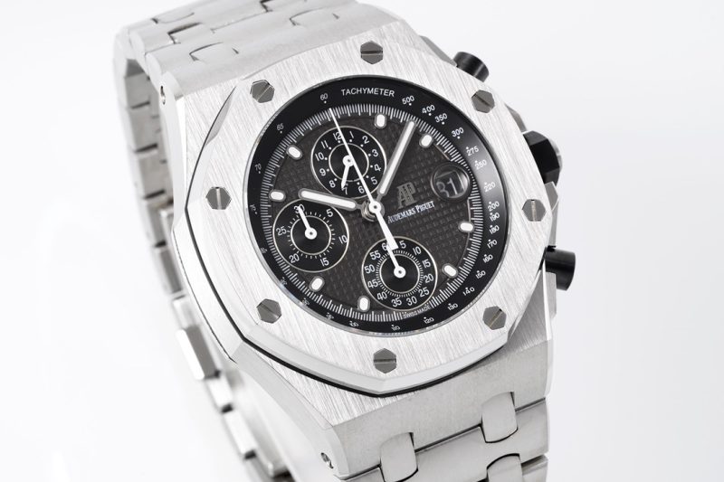 Audemars Piguet Royal Oak Offshore Selfwinding Chronograph Watch