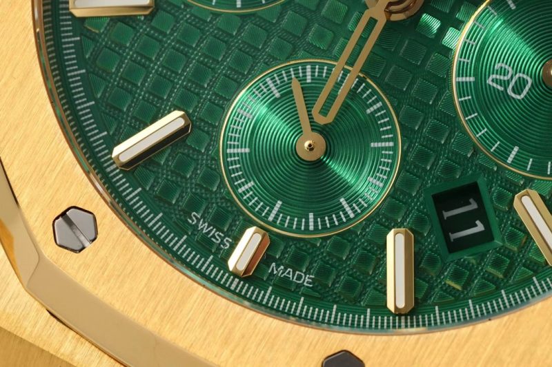 AUDEMARS PIGUET ROYAL OAK SELFWINDING CHRONOGRAPH WATCH