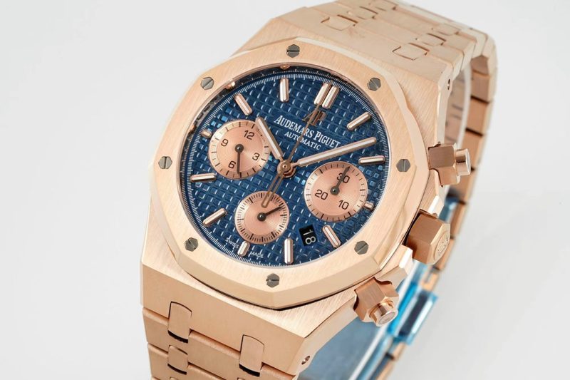 AUDEMARS PIGUET ROYAL OAK SELFWINDING CHRONOGRAPH WATCH