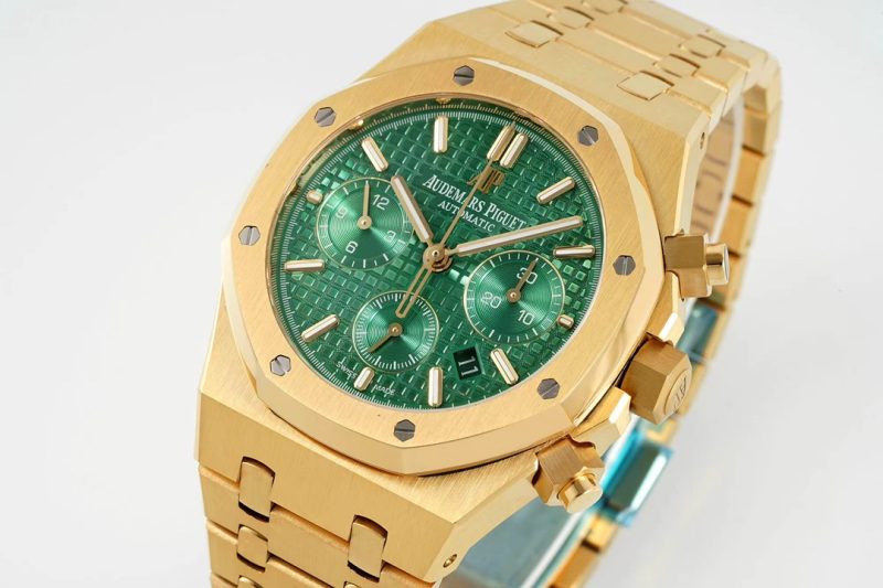 AUDEMARS PIGUET ROYAL OAK SELFWINDING CHRONOGRAPH WATCH