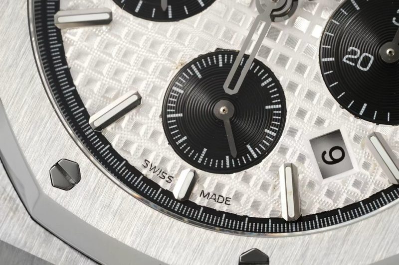 AUDEMARS PIGUET ROYAL OAK SELFWINDING CHRONOGRAPH WATCH