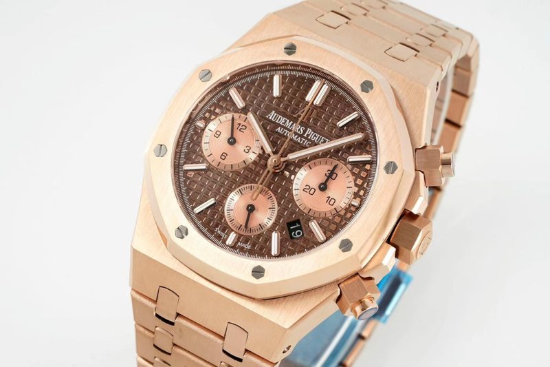 AUDEMARS PIGUET ROYAL OAK SELFWINDING CHRONOGRAPH WATCH