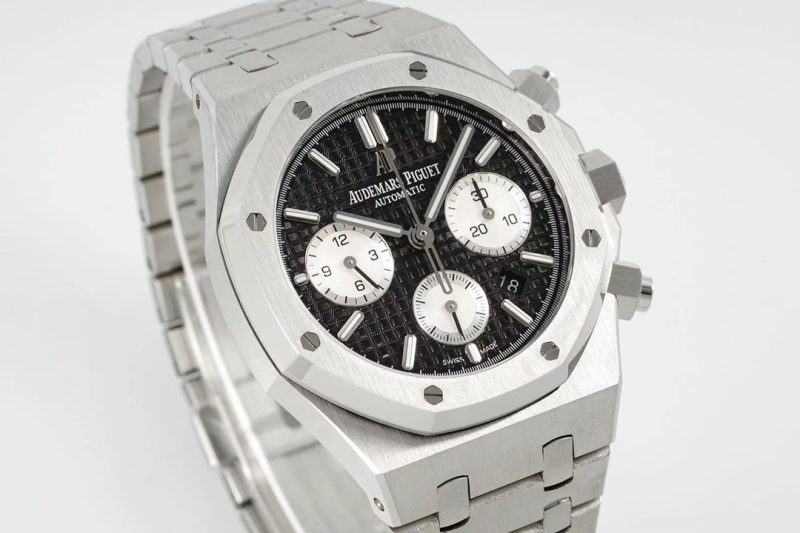 AUDEMARS PIGUET ROYAL OAK SELFWINDING CHRONOGRAPH WATCH