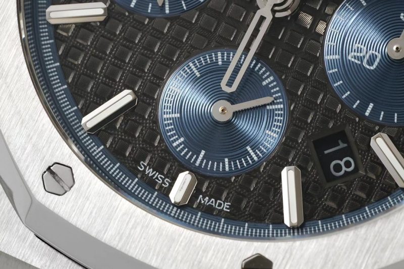 AUDEMARS PIGUET ROYAL OAK SELFWINDING CHRONOGRAPH WATCH
