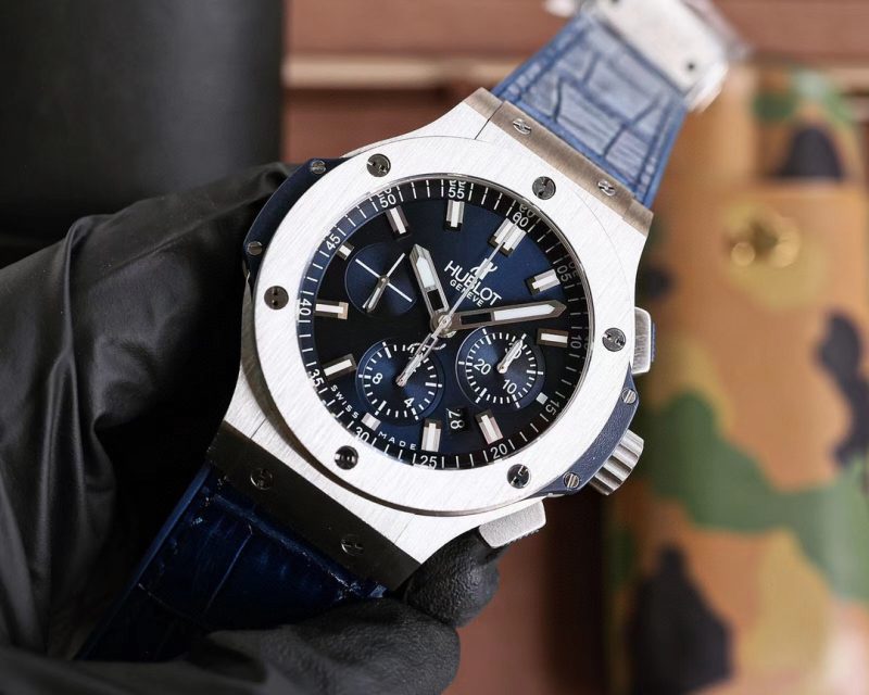 HUBLOT BIG BANG STAINLESS STEEL CHRONOGRAPH WATCH 44MM