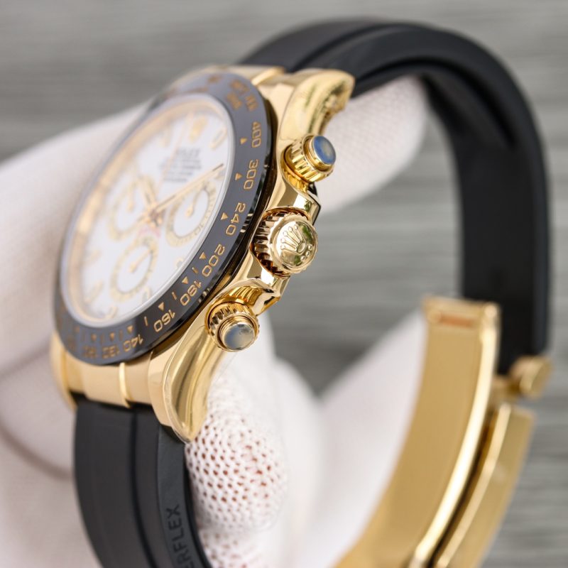ROLEX COSMOGRAPH DAYTONA WHITE DIAL WATCH