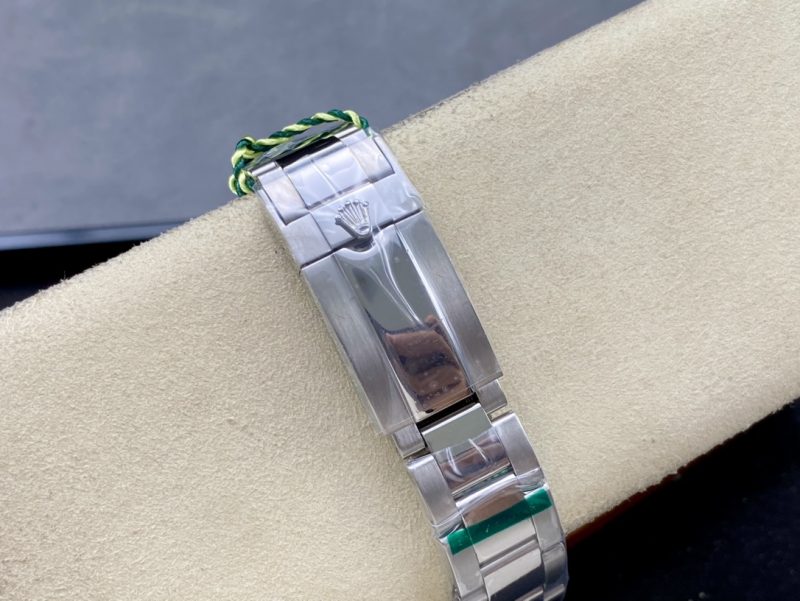 ROLEX COSMOGRAPH DAYTONA WHITE GOLD DIAMONDS WATCH