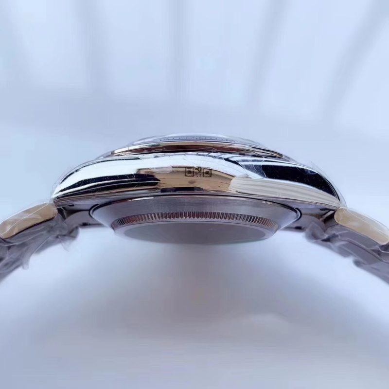ROLEX COSMOGRAPH DAYTONA WHITE GOLD WATCH