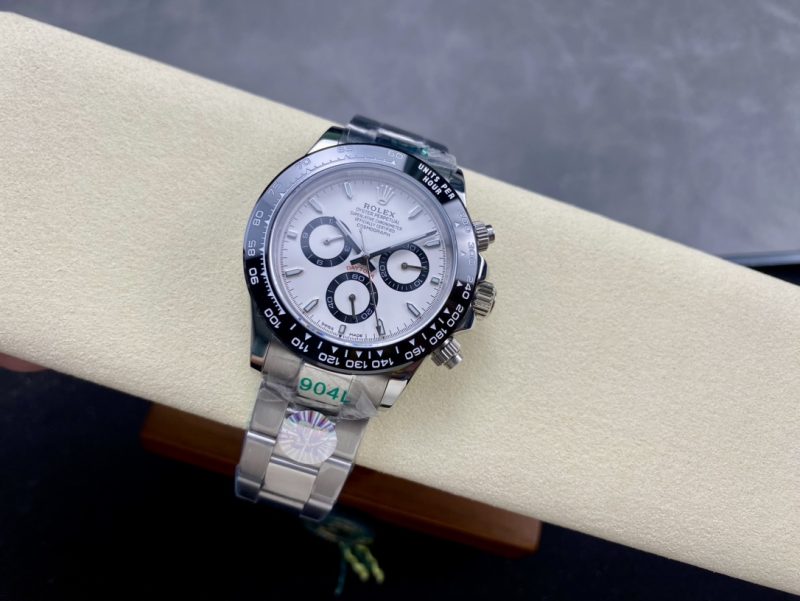 ROLEX COSMOGRAPH DAYTONA WHITE GOLD WATCH