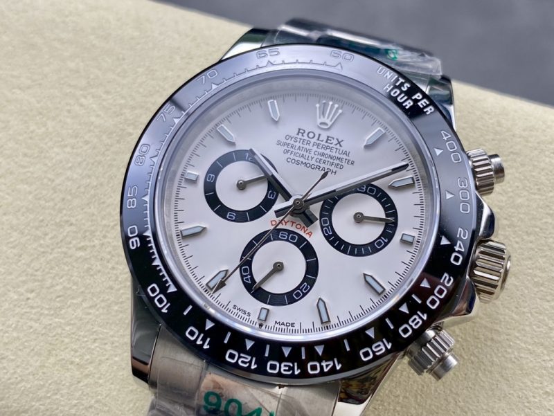 ROLEX COSMOGRAPH DAYTONA WHITE GOLD WATCH