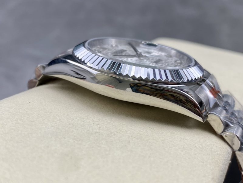 ROLEX DATEJUST MIDSIZE STEEL WHITE GOLD DIAMOND WATCH