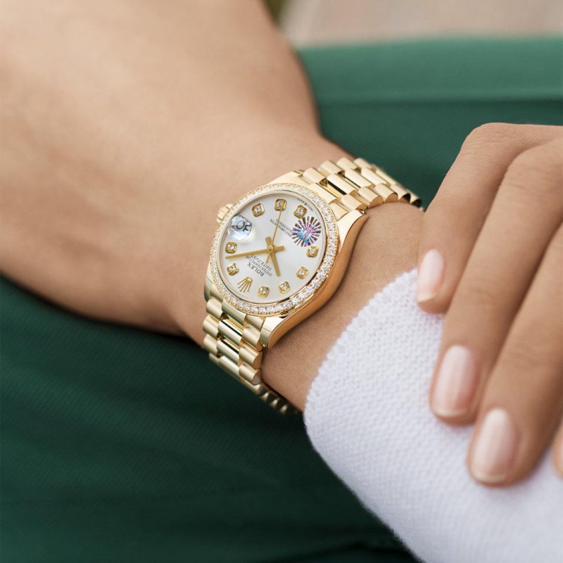 ROLEX DATEJUST OYSTER YELLOW GOLD AND DIAMONDS WATCH