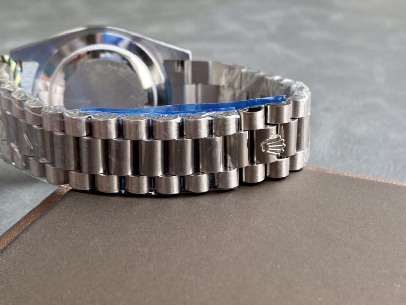 ROLEX DAY-DATE DIAMONDS 40MM WATCH