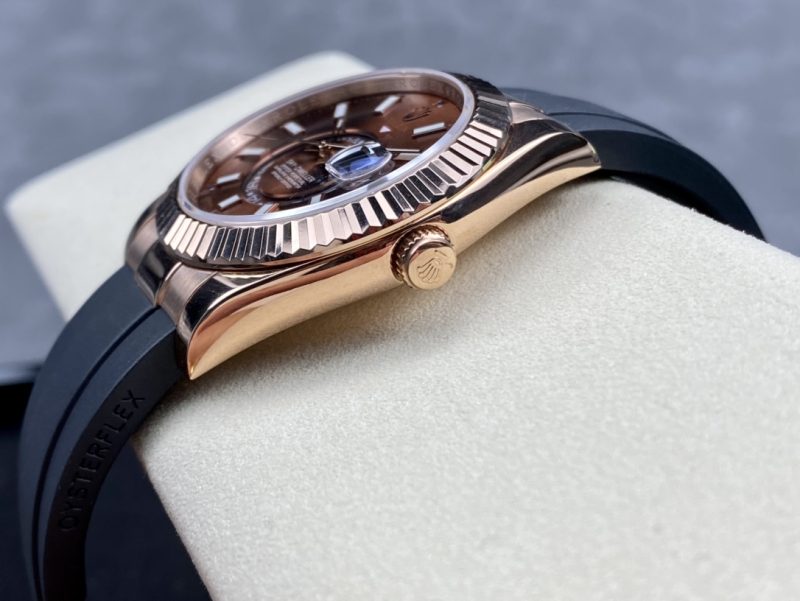 ROLEX SKY-DWELLER EVEROSE GOLD WATCH