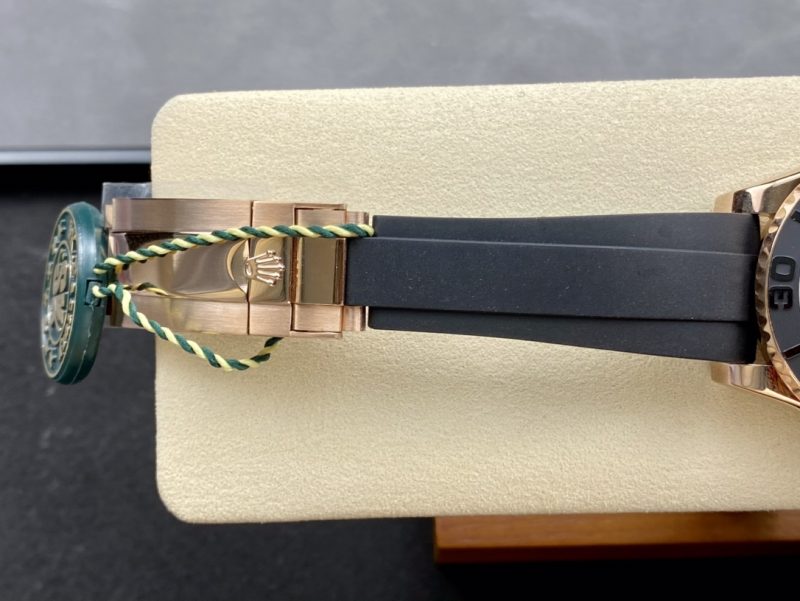 ROLEX YACHT-MASTER 40MM WATCH