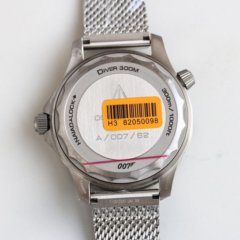 Omega Seamaster Diver 300M James Bond Watch