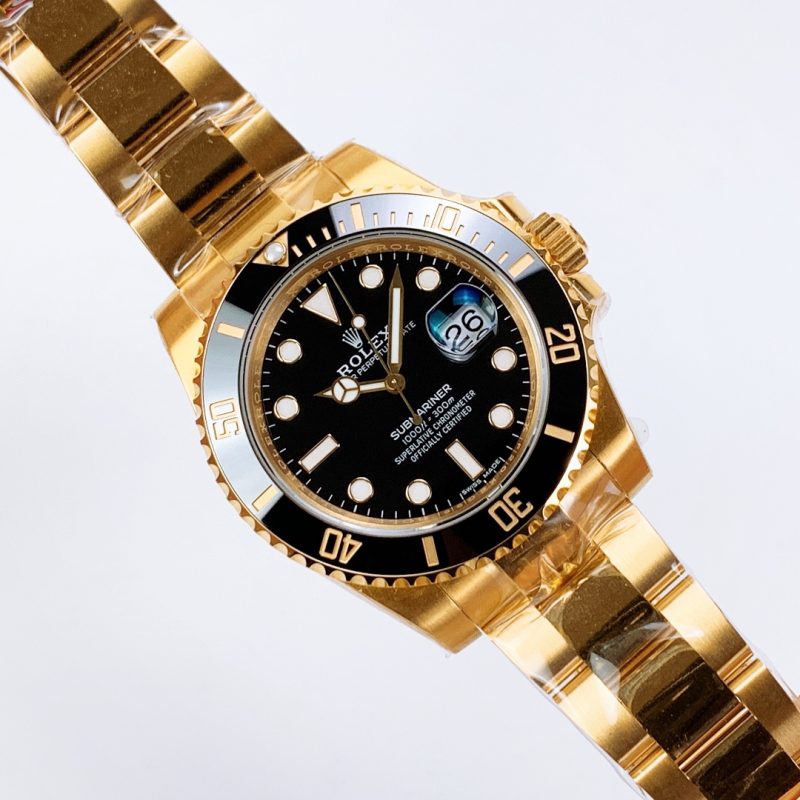 Rolex Submariner Date 40mm Yellow Gold Watch
