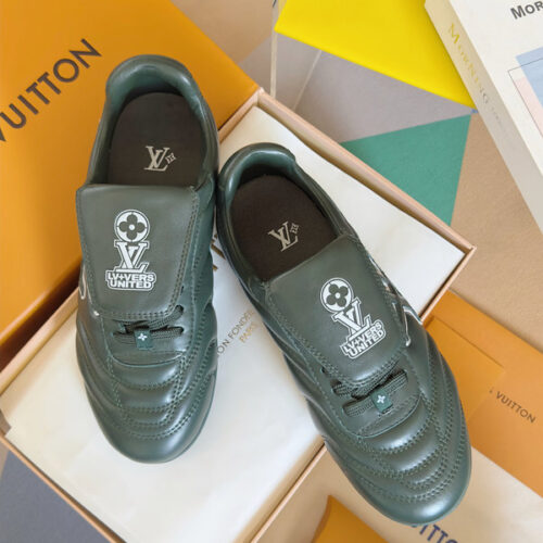 LOUIS VUITTON LV FOOTPRINT SOCCER - LVS205
