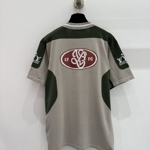 LOUIS VUITTON Intarsia Short-Sleeved V-Neck Top - LS064