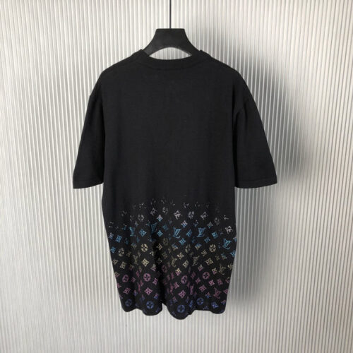 LV MONOGRAM GRADIENT EMBELLISHED SHORT-SLEEVED CREWNECK - LS076