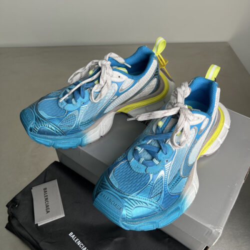 BALENCIAGA 3XL TOE SPRAY SNEAKER - BLA105