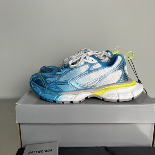 BALENCIAGA 3XL TOE SPRAY SNEAKER - BLA105