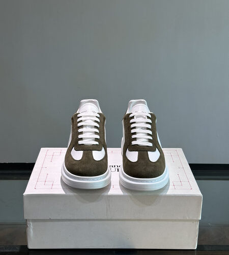 ALEXANDER MCQUEEN OVERSIZED SNEAKER - ALD048