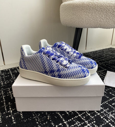 BURBERRY BOX KNIT CHECK SNEAKERS - BBR046