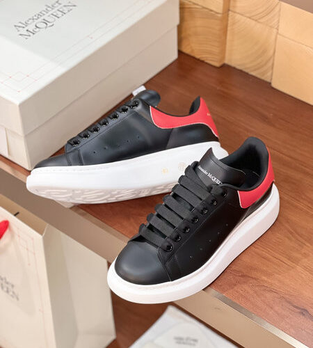 ALEXANDER MCQUEEN OVERSIZED SNEAKER - ALD045