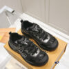LV RUNNER TATIC SNEAKER - LVS200