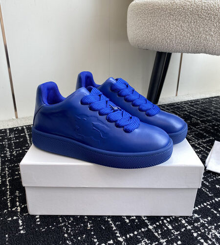 BURBERRY LEATHER BOX SNEAKERS - BBR032
