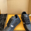 LOUIS VUITTON TRAINER SNEAKERS - LVS216