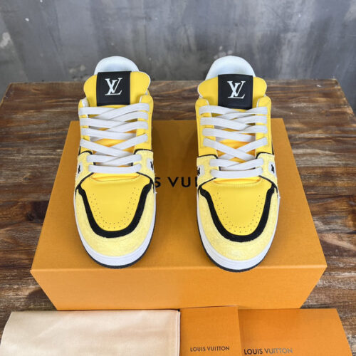 LOUIS VUITTON TRAINER SNEAKERS - LVS211
