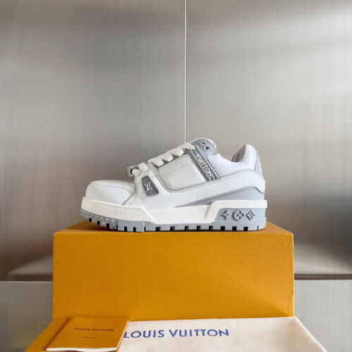 LOUIS VUITTON TRAINER MAXI LOW-TOP SNEAKERS - LVS210