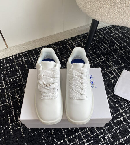 BURBERRY LEATHER BOX SNEAKERS - BBR034