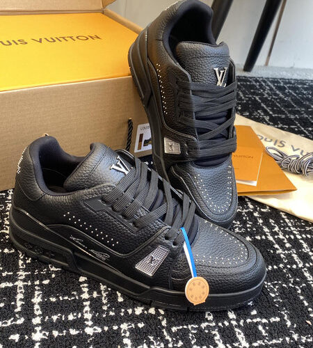 LOUIS VUITTON TRAINER SNEAKERS - LVS216