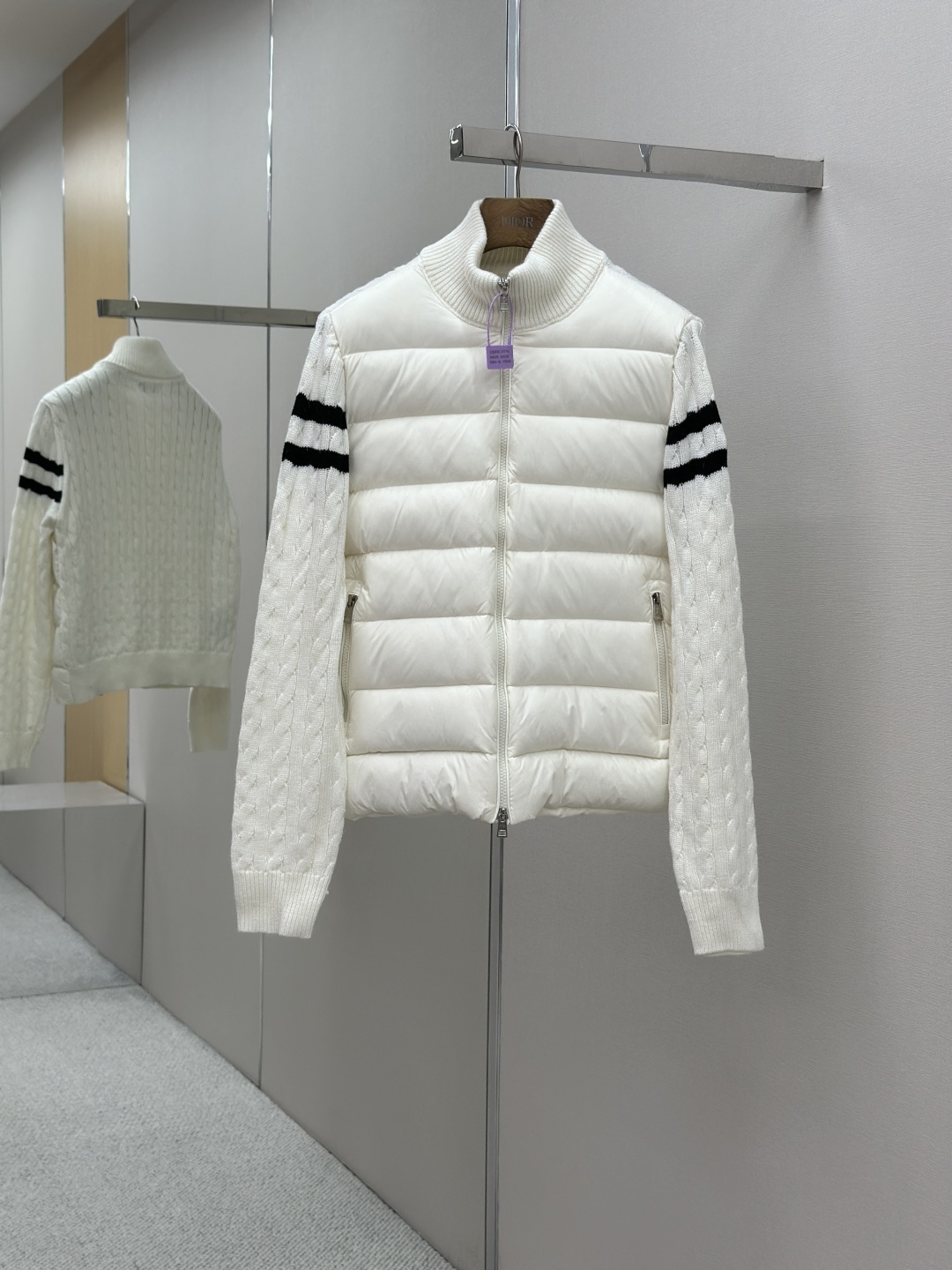 MONCLER COAT - MC094
