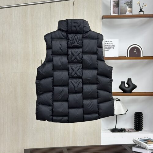 MONCLER COAT - MC078