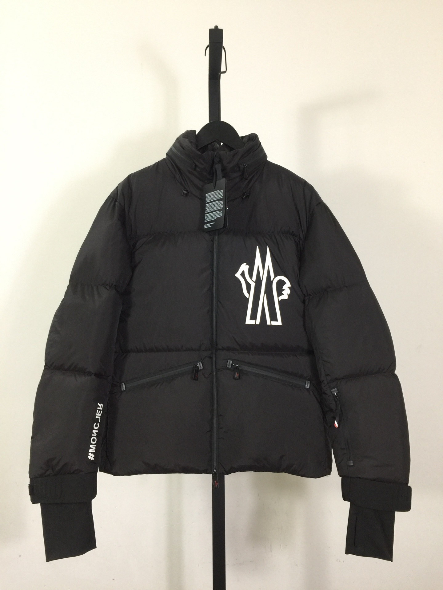 MONCLER COAT - MC119