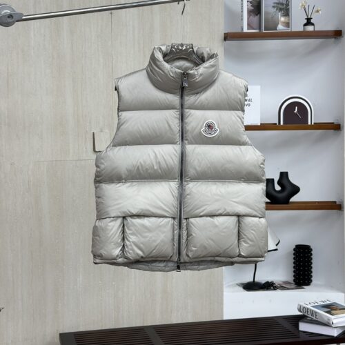 MONCLER COAT - MC077