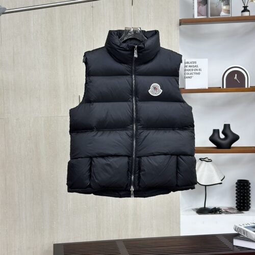 MONCLER COAT - MC078