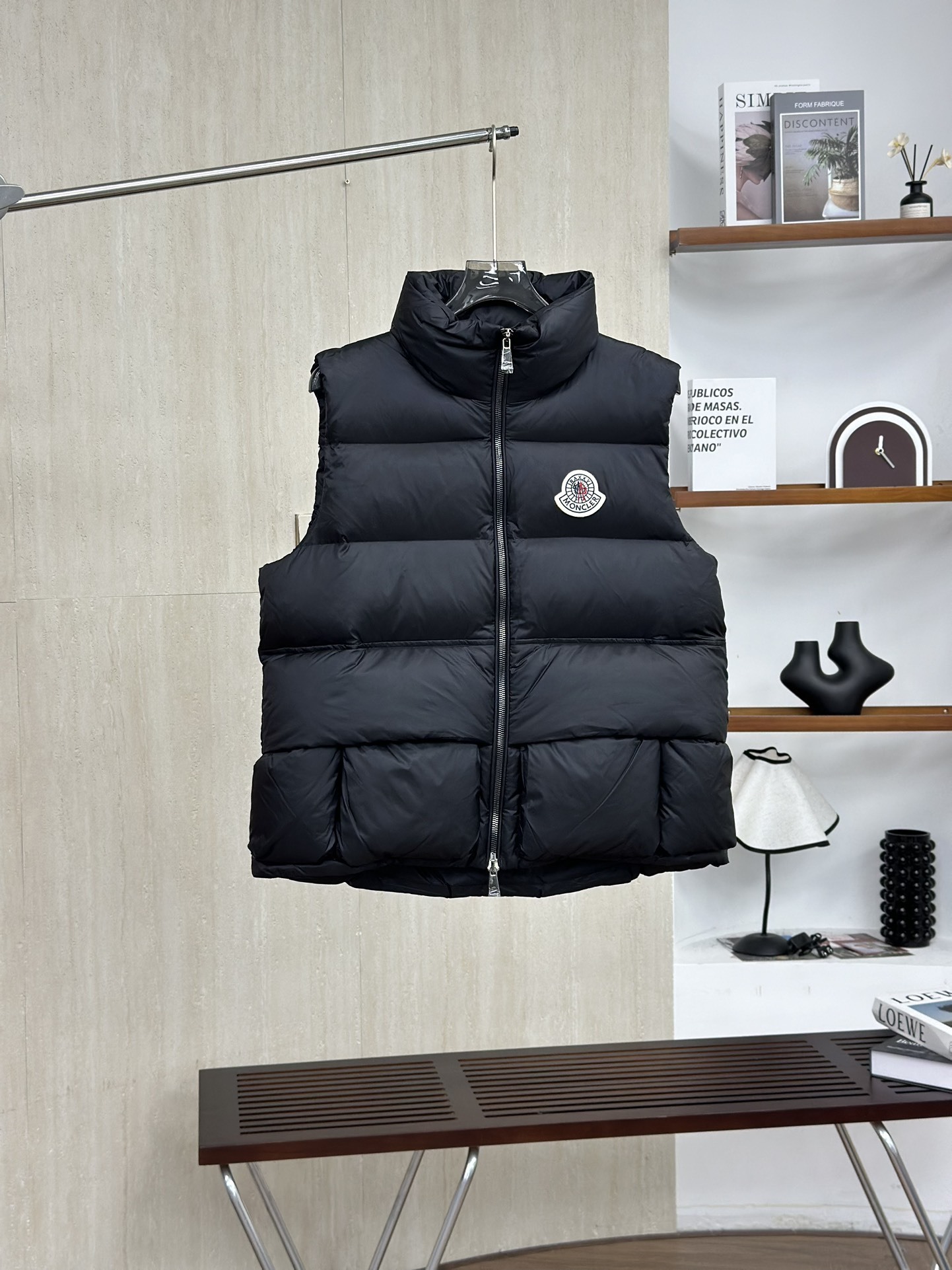 MONCLER COAT - MC078