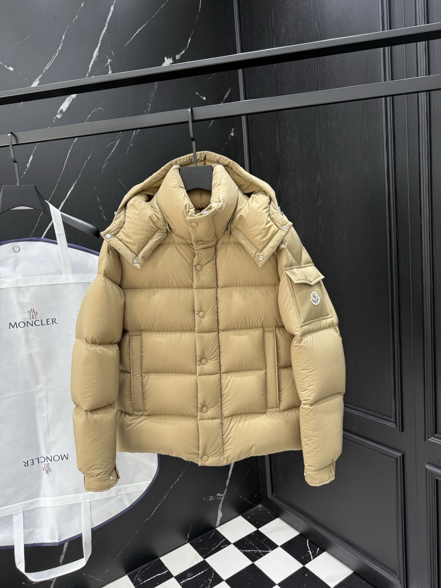 MONCLER COAT - MC101