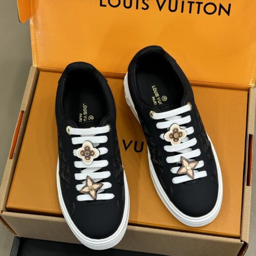 LOUIS VUITTON Time Out Sneaker - LVS241