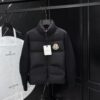 MONCLER COAT - MC069