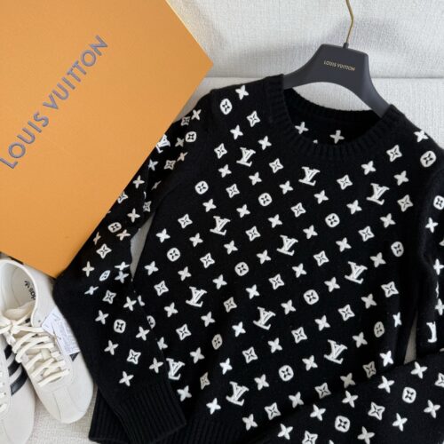 LOUIS VUITTON SWEATSHIRT - LH074