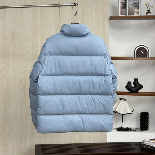 MONCLER COAT - MC085