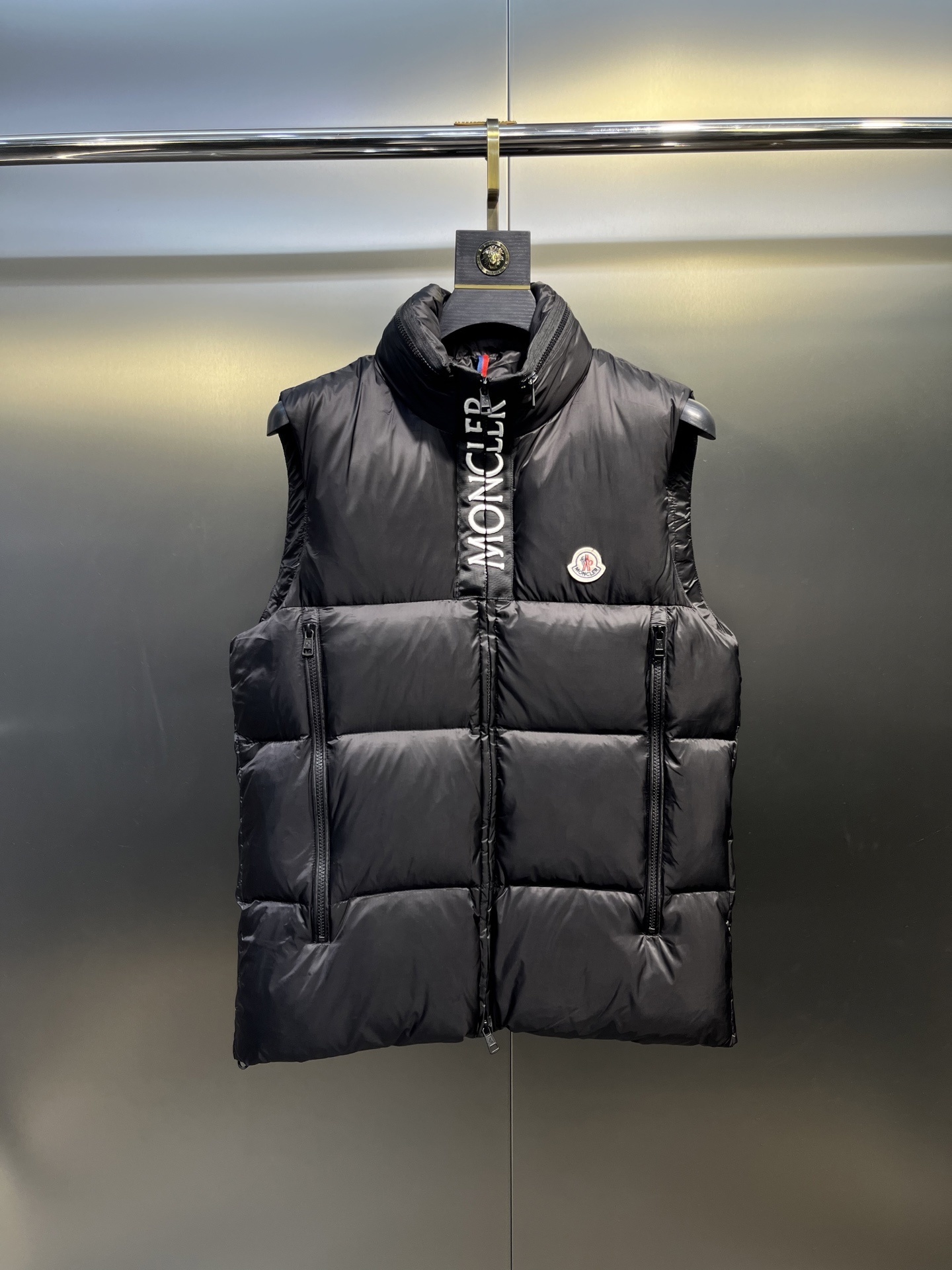 MONCLER COAT - MC104