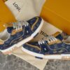 LOUIS VUITTON TRAINER SNEAKERS - LVS242