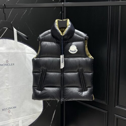 MONCLER COAT - MC110